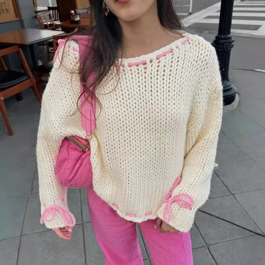 Damen Grobstrickpullover mit verspielten Details und lässigem Schnitt EB