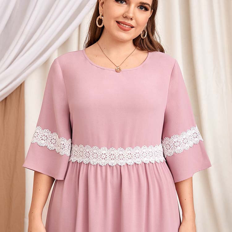 Damen Maxikleid mit eleganten Spitzenakzenten und luftigen Ärmeln EB
