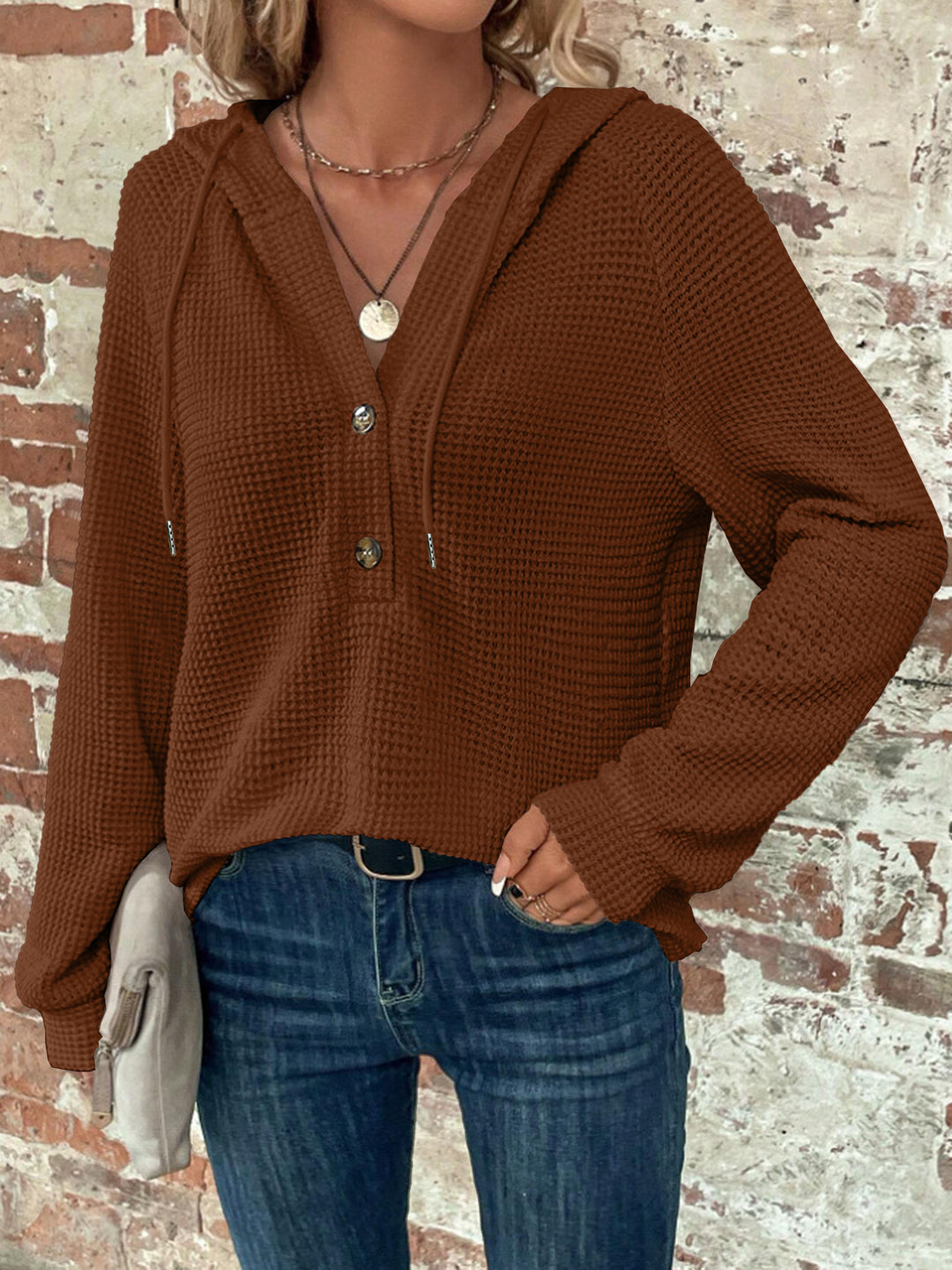 Damen lässiger Kapuzenpullover mit Knopfdetails und strukturiertem Gewebe EB