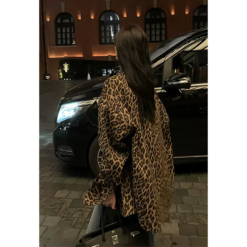Damen Oversized Hemdjacke im modischen Leopardenmuster EB