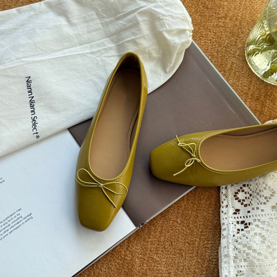 Damen Elegante Mokassins mit dekorativem Schleifen-Detail und hochwertiger Lederoberfläche EB