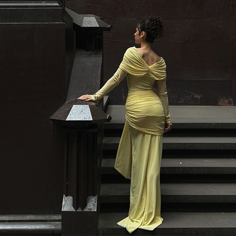 Damen Elegantes, schulterfreies Abendkleid mit raffinierten Drapierungen EB