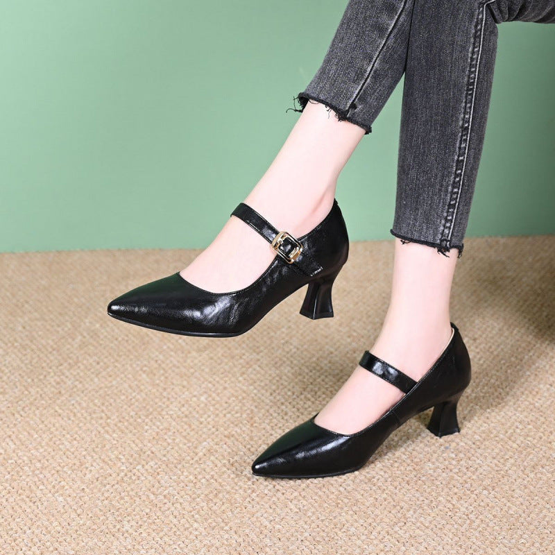 Damen Elegante Slingback-Pumps mit zartem Riemen und hochwertiger Schnalle EB