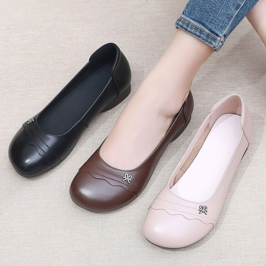 Damen Elegante Ballerinas mit zierlichem Schmuckdetail und hochwertiger Lederverarbeitung EB