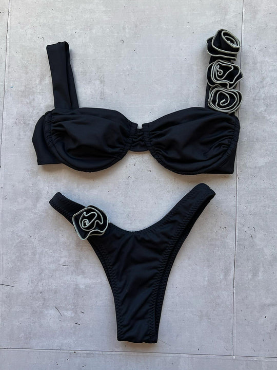 Damen Bikini mit floralen Applikationen EB