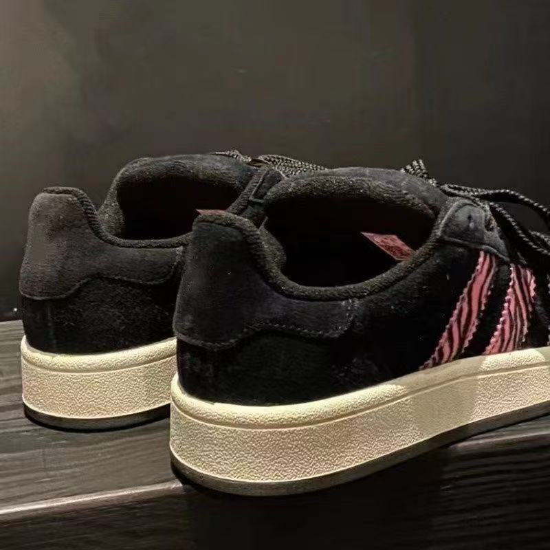 Damen Sportliche Sneakers mit modischem Akzent und robuster Sohle EB