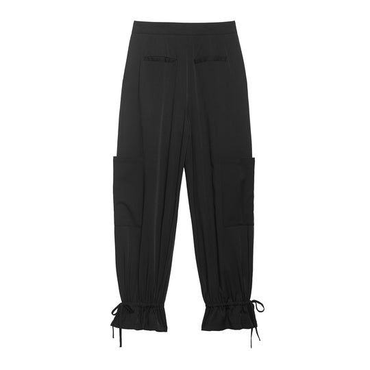 Damen Cargo-Hose mit raffinierten Bunddetails und praktischen Seitentaschen EB