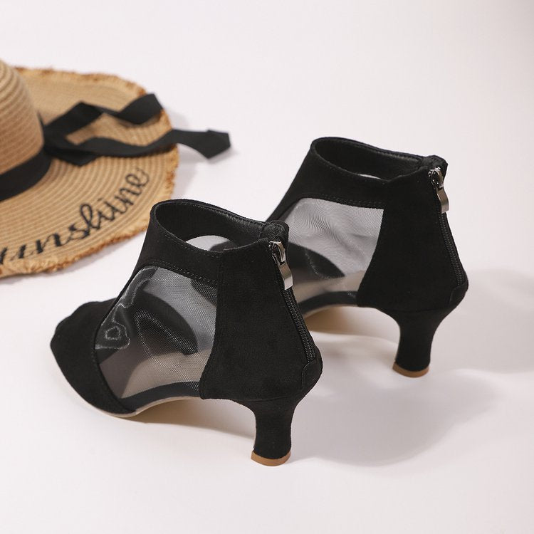 Damen Peeptoe-Stiefeletten mit transparenten Einsätzen und elegantem Blockabsatz EB