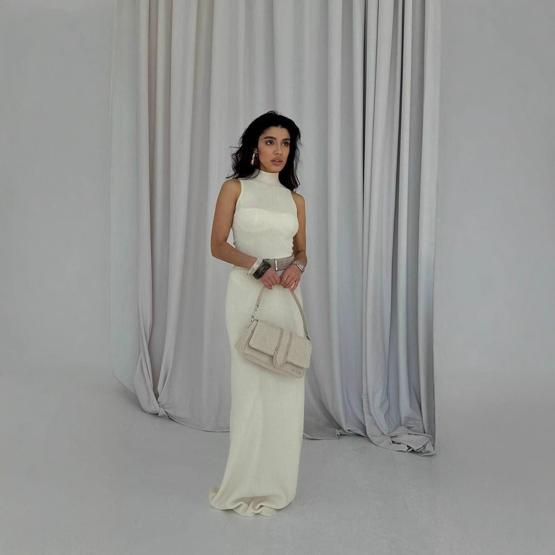 Damen Maxikleid mit elegantem Rundhalsausschnitt und taillierten Details EB
