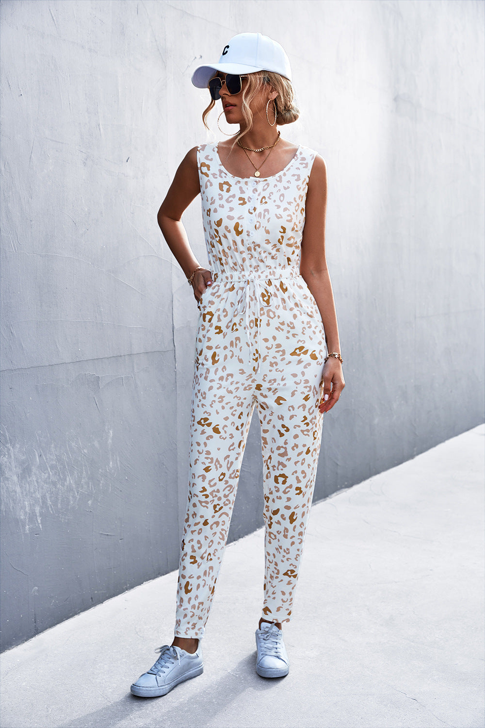 Damen lässiger Jumpsuit mit elegantem Leo-Design und praktischen Taschen EB