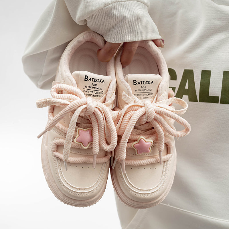 Damen Sneakers mit verspieltem Sternenmotiv und weicher Dämpfung EB