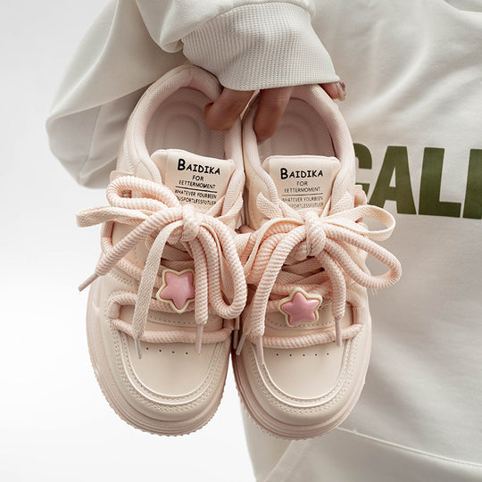 Damen Sneakers mit verspieltem Sternenmotiv und weicher Dämpfung EB