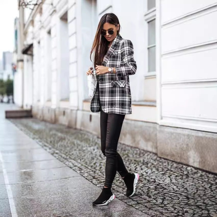 Damen Karoblazer mit tailliertem Schnitt und modischen Details EB
