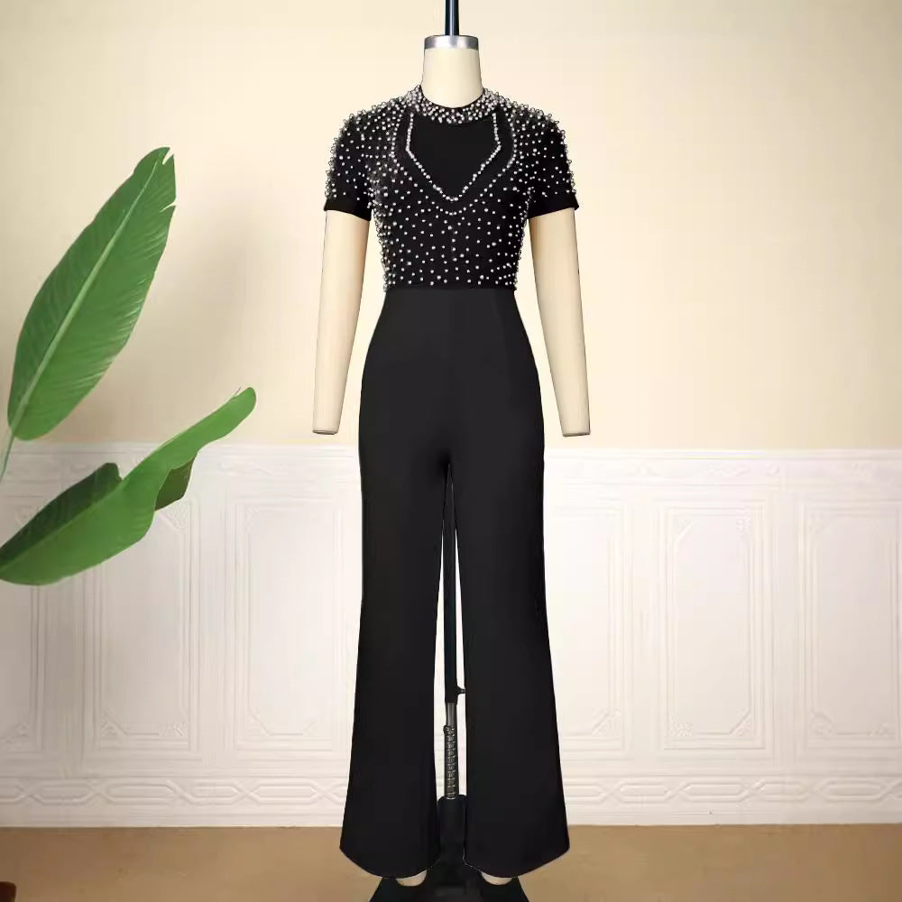 Damen eleganter Jumpsuit mit glitzernden Perlenakzenten EB