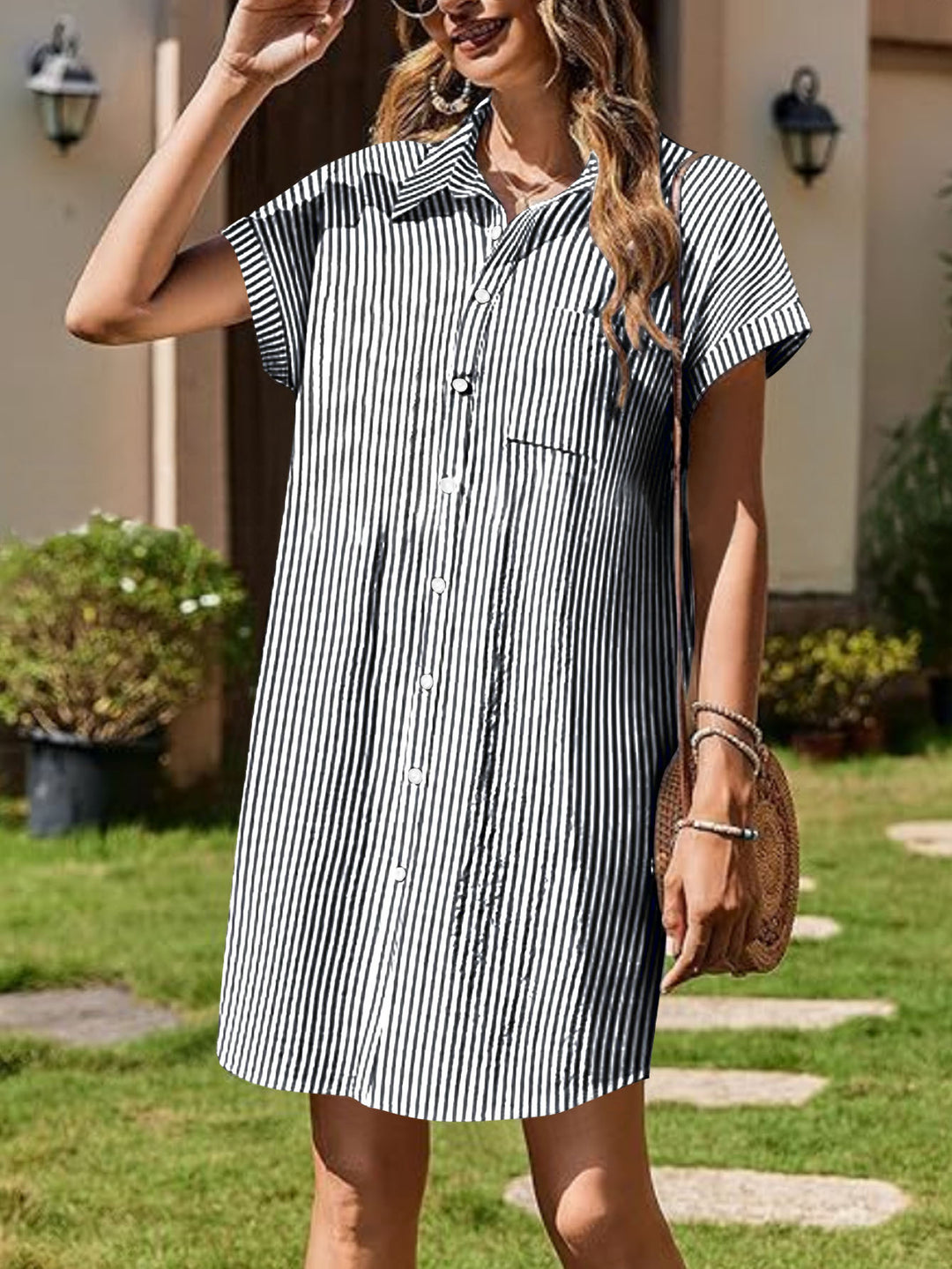 Damen Hemdblusenkleid mit feinen Streifen und praktischen Taschen EB