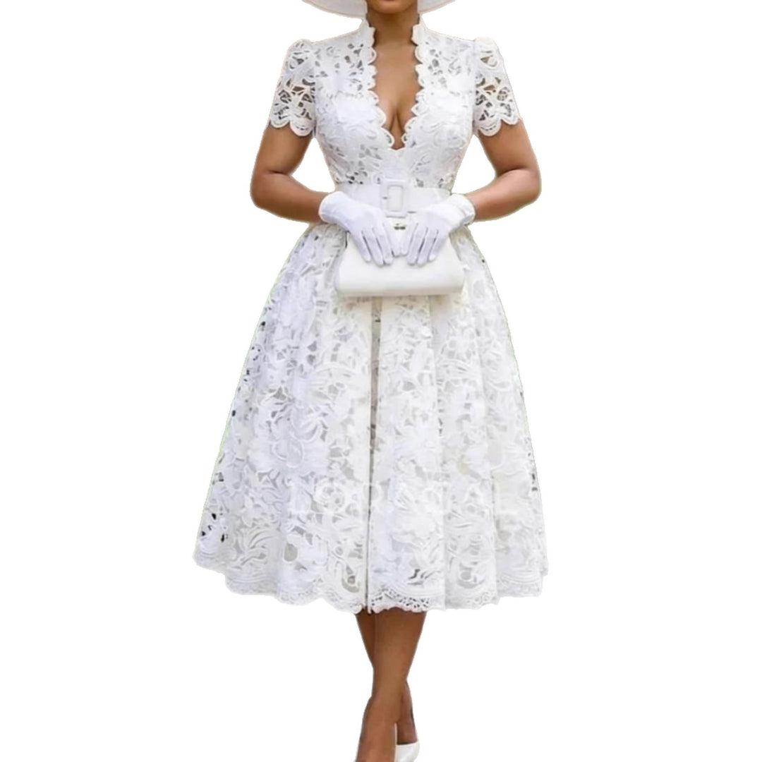 Damen Spitzen-Midi-Kleid mit elegantem V-Ausschnitt und Vintage-Rüschendetails EB