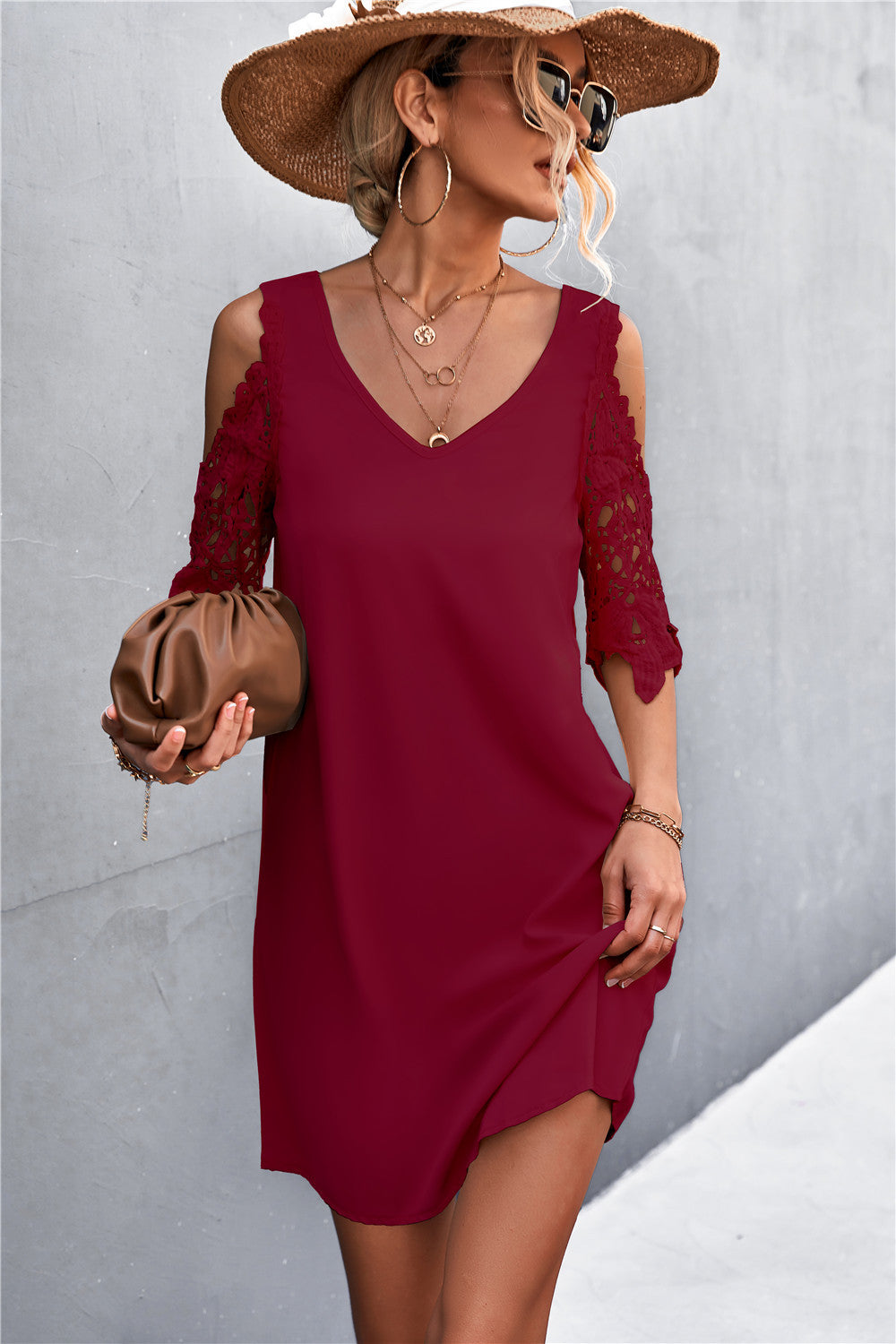 Damen luftiges Minikleid mit Spitzeneinsatz und elegantem V-Ausschnitt EB