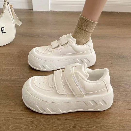 Damen Chunky Sneakers mit verstellbarem Klettverschluss und dämpfender Sohle EB