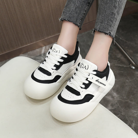 Damen modische Sneakers mit dämpfendem Sohlenprofil und atmungsaktiver Mesh-Oberfläche EB