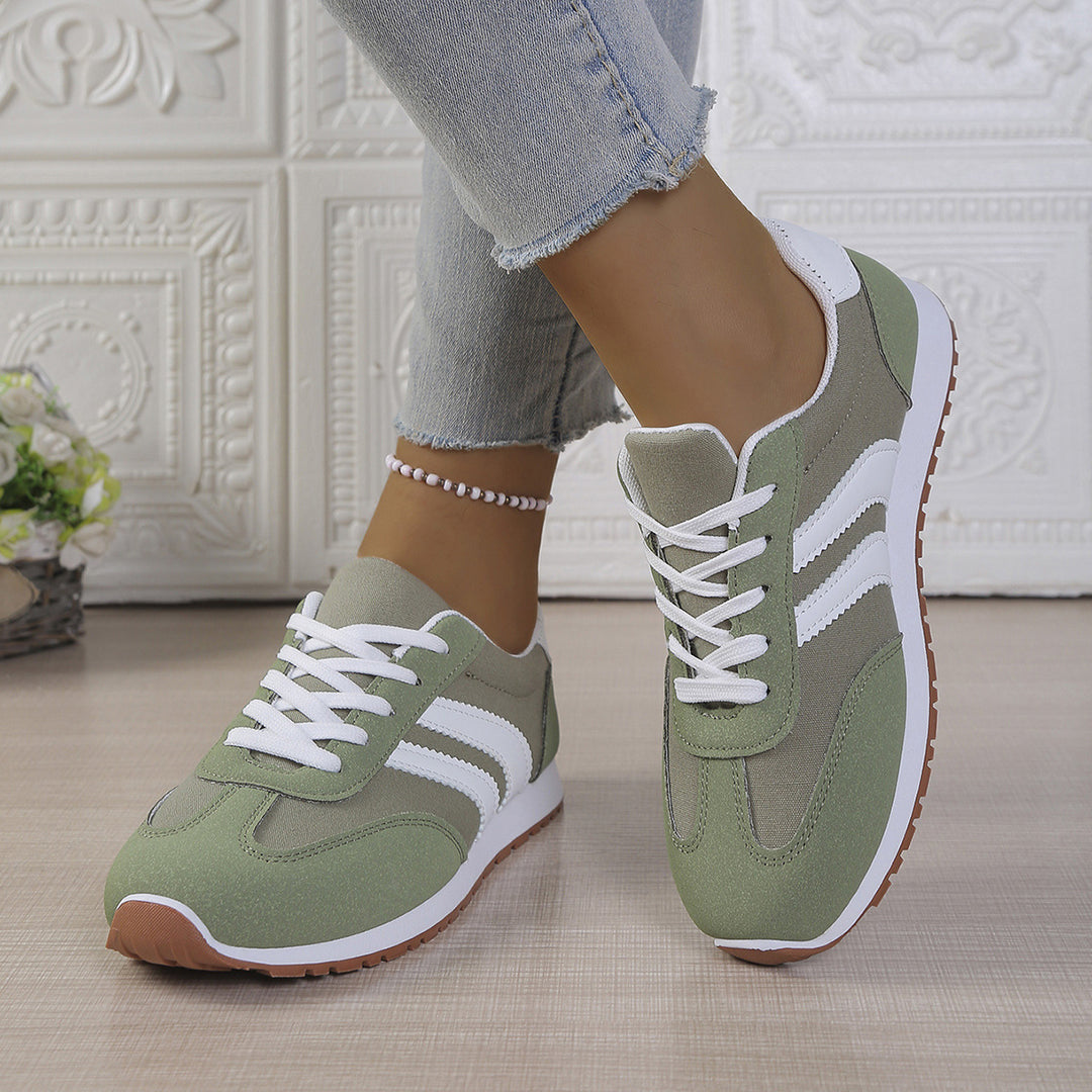 Damen Sneakers im sportlichen Retro-Stil mit atmungsaktiver Oberflächenstruktur EB