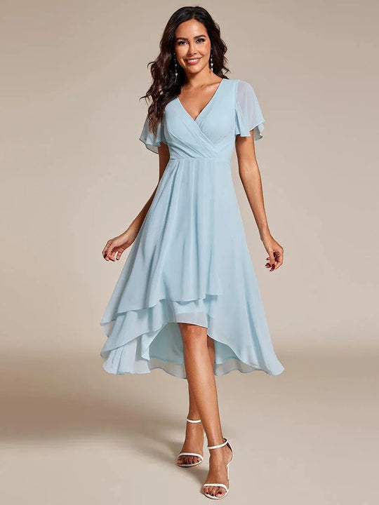 Damen elegantes Midikleid mit fließendem Stoff und asymmetrischen Ärmeln EB