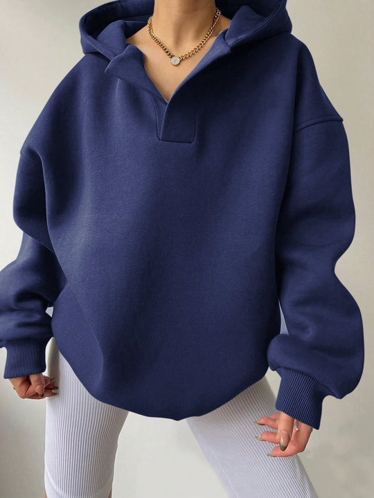 Damen Oversized Hoodie mit kurzem Kragen und praktischen Seitentaschen EB