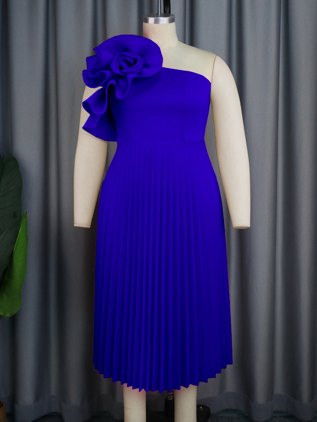 Damen elegantes Cocktailkleid mit voluminöser Blütenapplikation EB