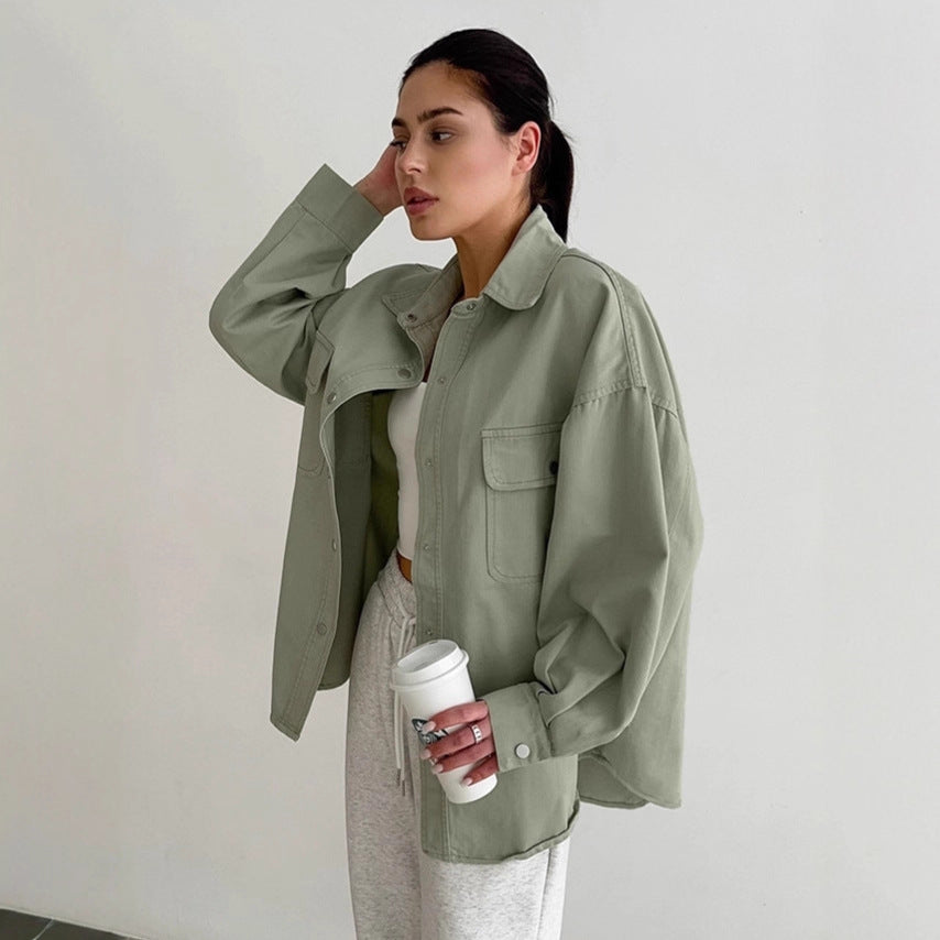 Damen Oversized Utility-Hemdjacke mit praktischen Taschen und lässigem Schnitt EB