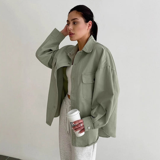 Damen Oversized Utility-Hemdjacke mit praktischen Taschen und lässigem Schnitt EB