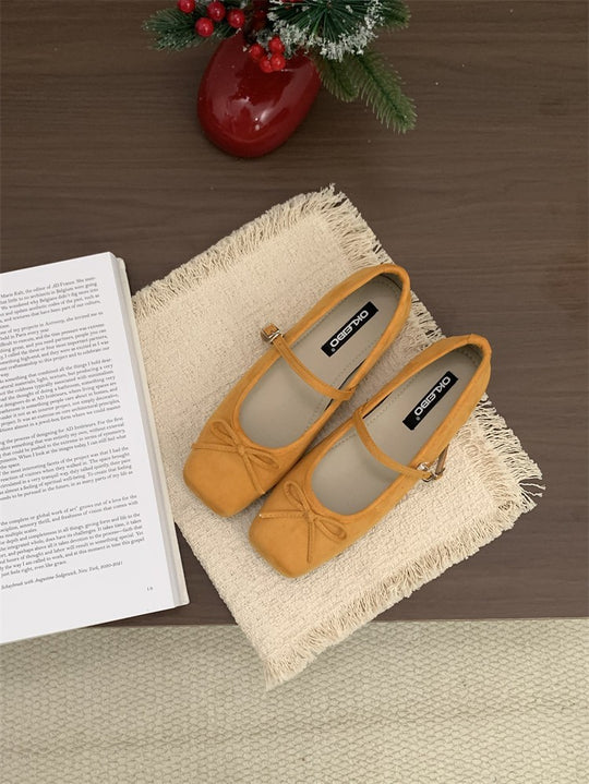 Damen elegante Ballerinas mit floralem Muster und zierlichen Riemen EB