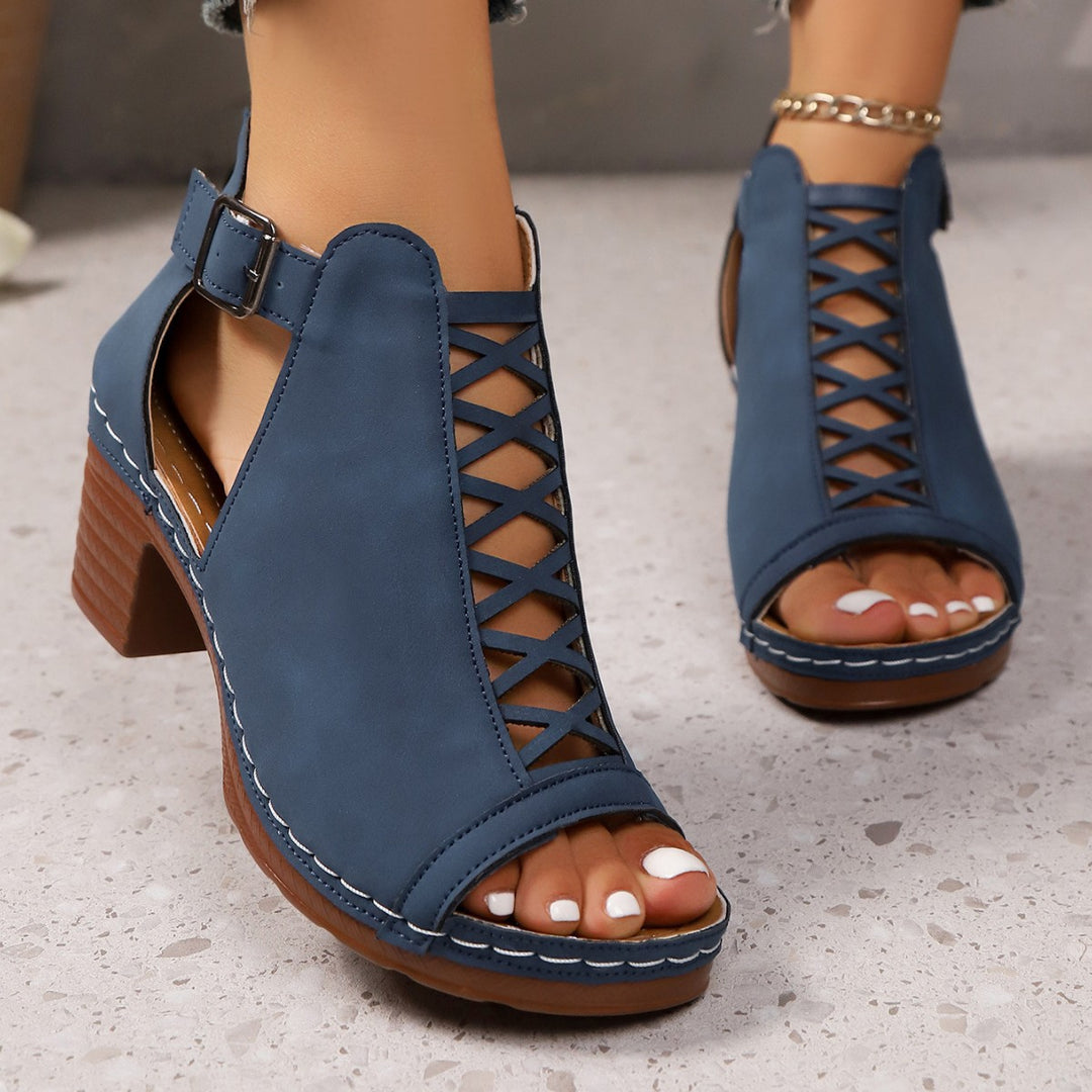 Damen Riemchensandalen mit dekorativem Cut-Out Design und bequemem Blockabsatz EB