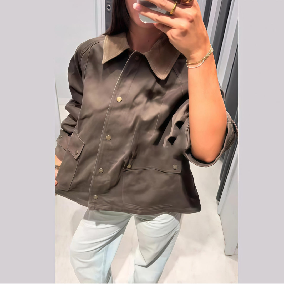 Damen lässige Utility-Jacke mit hohem Kragen und dekorativen Knöpfen EB