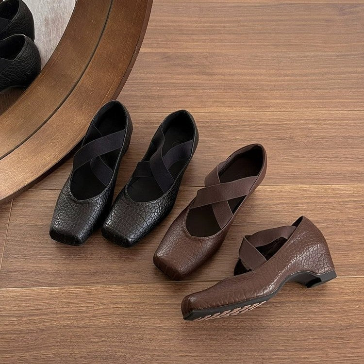 Damen Ballerina-Pumps mit elegantem Riemchen und komfortablem Absatz EB