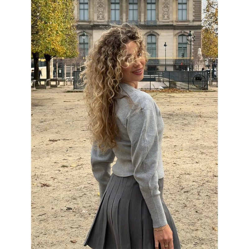 Damen modische Strickjacke mit plissierten Ärmeln und Knopfdetails EB