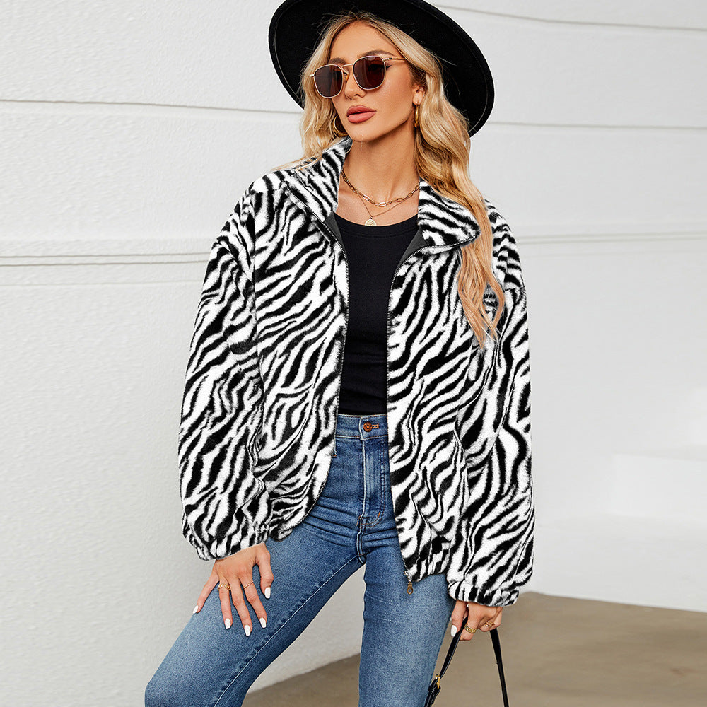 Damen Plüschjacke im trendigen Zebra-Look mit Stehkragen EB