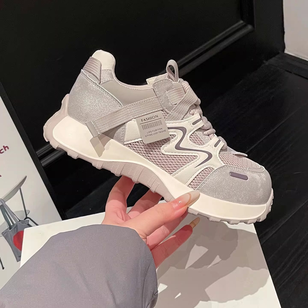 Damen Sportliche Sneakers mit atmungsaktiver Mesh-Oberfläche und verstärktem Fersenbereich EB