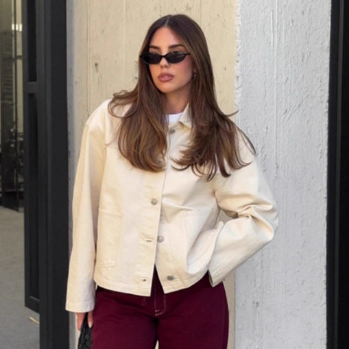 Damen Oversized Jeansjacke im minimalistischen Design mit praktischen Taschen EB