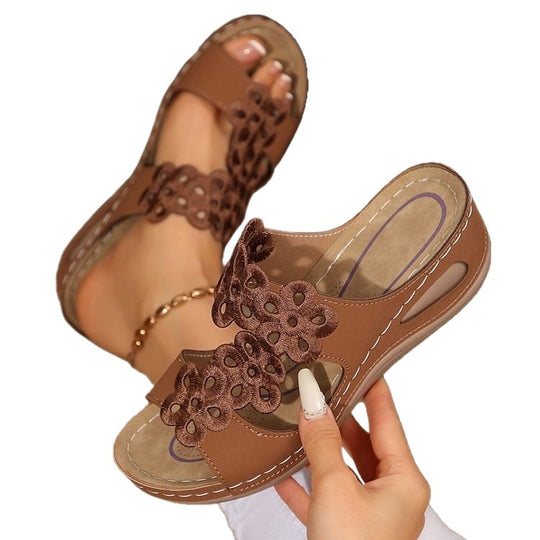 Damen Komfortable Muldenschuhe mit Blumendetail EB