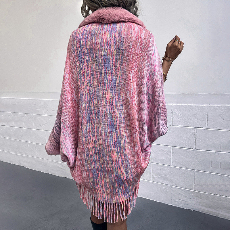Damen eleganter Poncho mit luxuriösem Kunstfellkragen und fransigem Saum EB