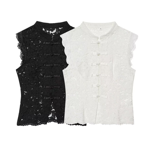 Damen-Spitzenoberteil mit traditionellem Stehkragen und eleganten Knopfdetails EB