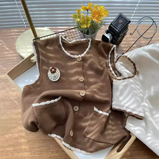 Damen Strickweste mit kontrastierenden Details und Taschen EB