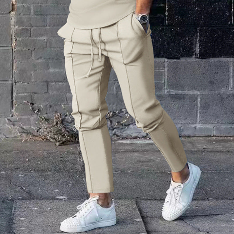 Herren nan eng anliegendes Langarmshirt aus Baumwollstretch mit Rundhalsausschnitt und körperbetonter Passform EB