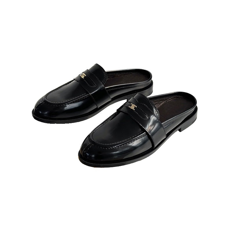 Damen Mokassin-Pantoletten mit elegantem Lackleder und modischem Schmuckdetail EB