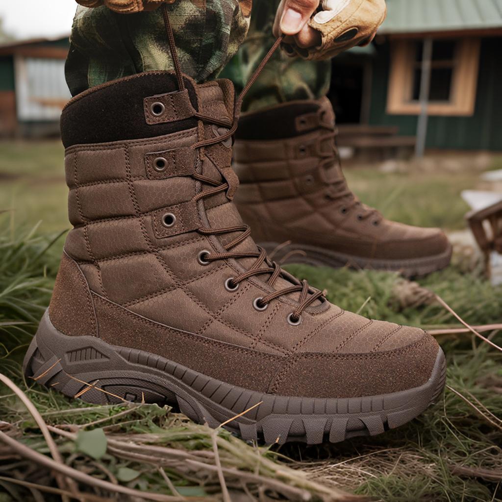 Herren Wintertactical Stiefel mit isolierender Fütterung und rutschfester Sohle EB