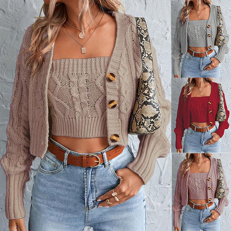 Damen Strickjacke mit Knopfdetail und modischem Zopfmuster EB