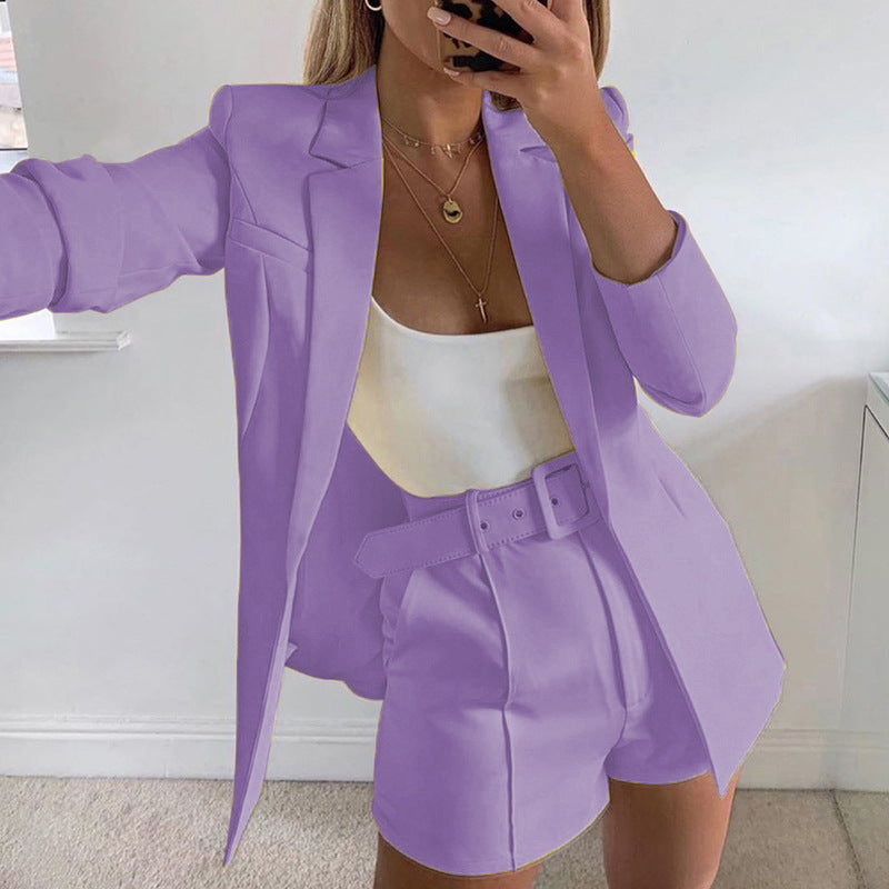 Damen nan tailliertes Longblazer-Shorts Set mit betonter Schulterpartie, hoher Taille und breitem Gürtel EB