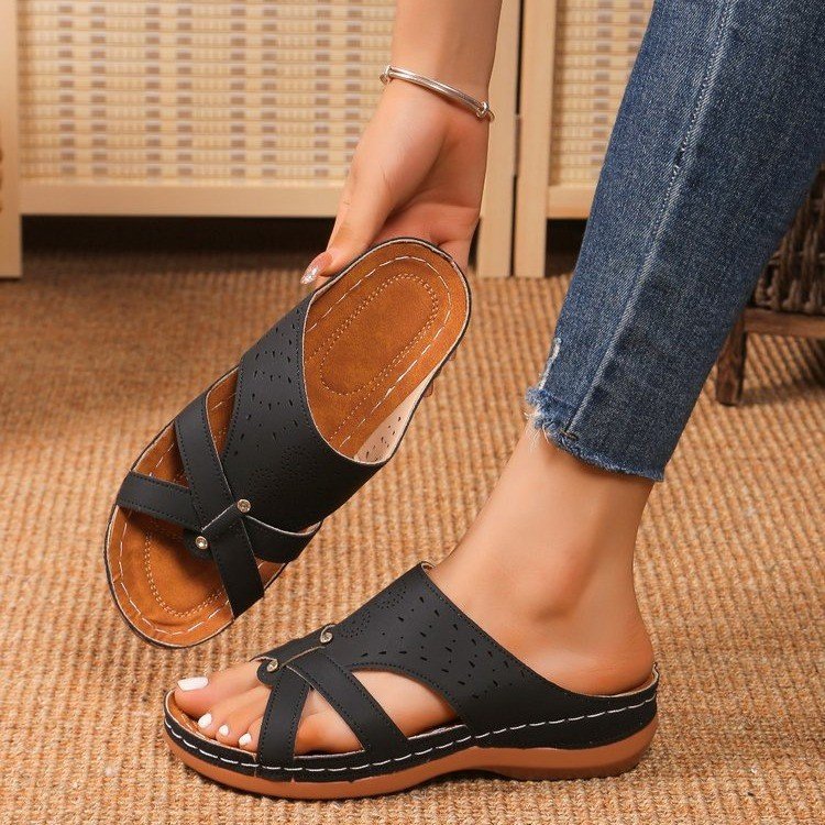 Damen Komfortable und elegante Sandalen mit atmungsaktiven Cut-Outs EB