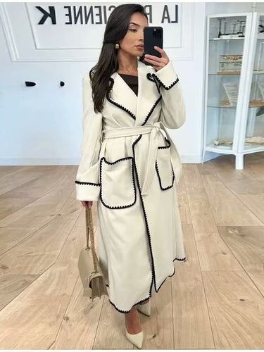 Damen eleganter Longcoat mit Bindegürtel und kontrastierenden Paspeln EB