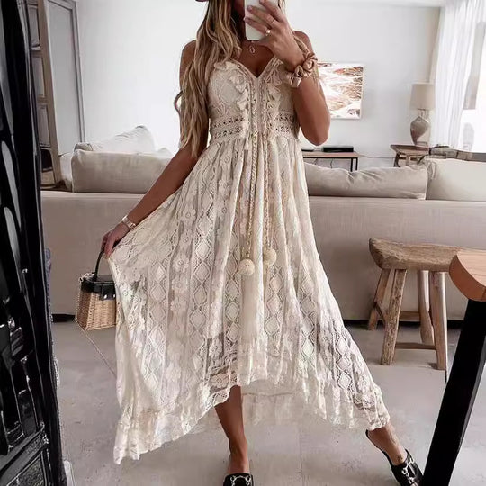 Damen Boho-Maxikleid mit Spitzenakzenten und dekorativen Quasten EB