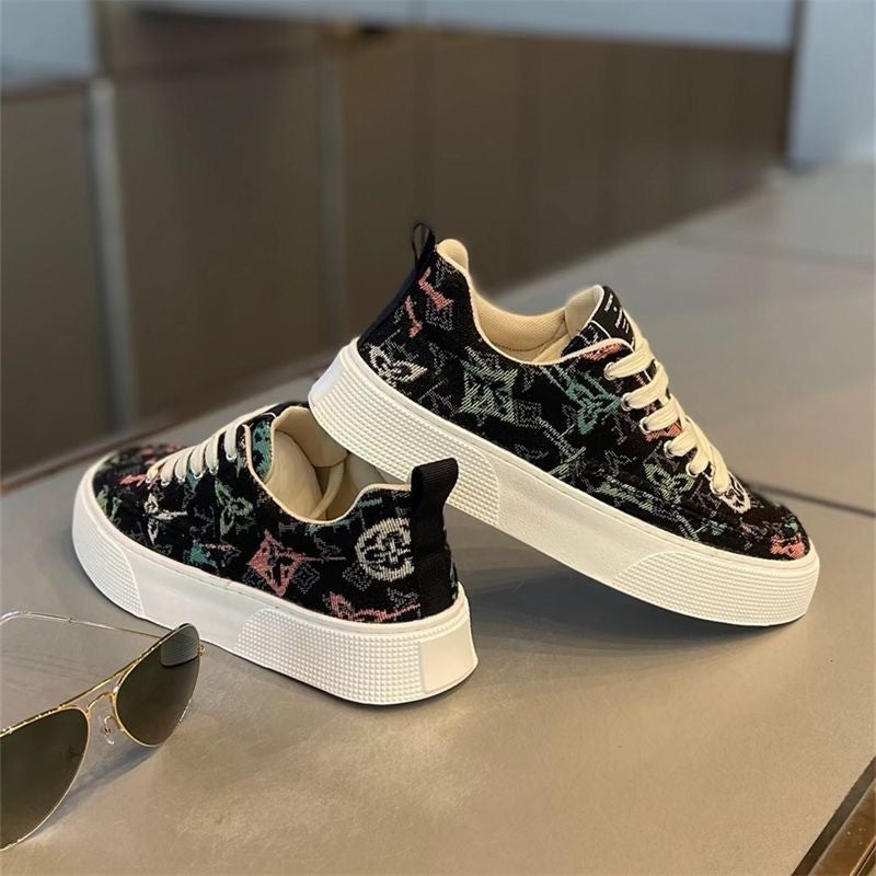 Damen Modische Sneaker mit individuellem Design und weicher Sohle EB
